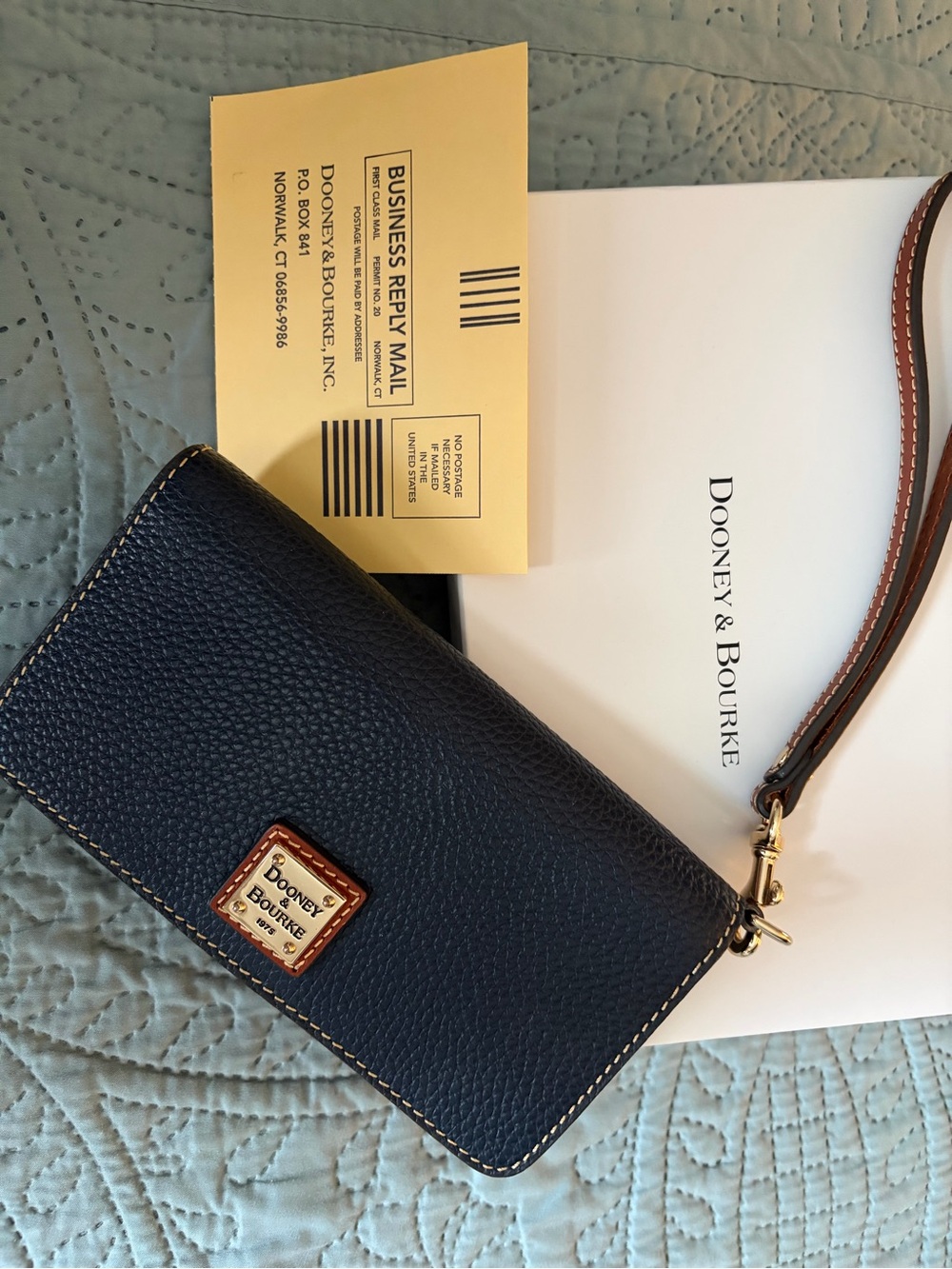 Dooney & Bourke Navy Leather Wrist Strap Phone Wallet - Picture 5 of 5